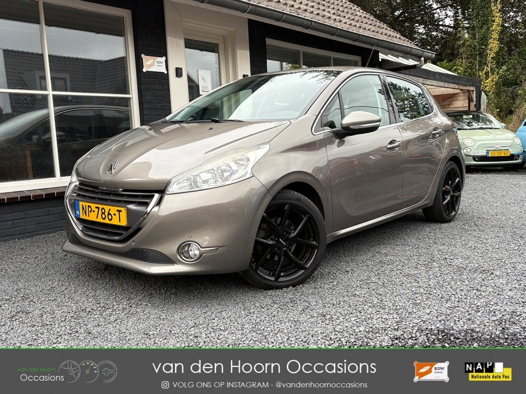 Peugeot 208 1.6 AUTOMAAT | NAP | LEDER | STOELVERW | CRUISE, Euro 5, 15 km/l, Gebruikt, Verwarmde buitenspiegels