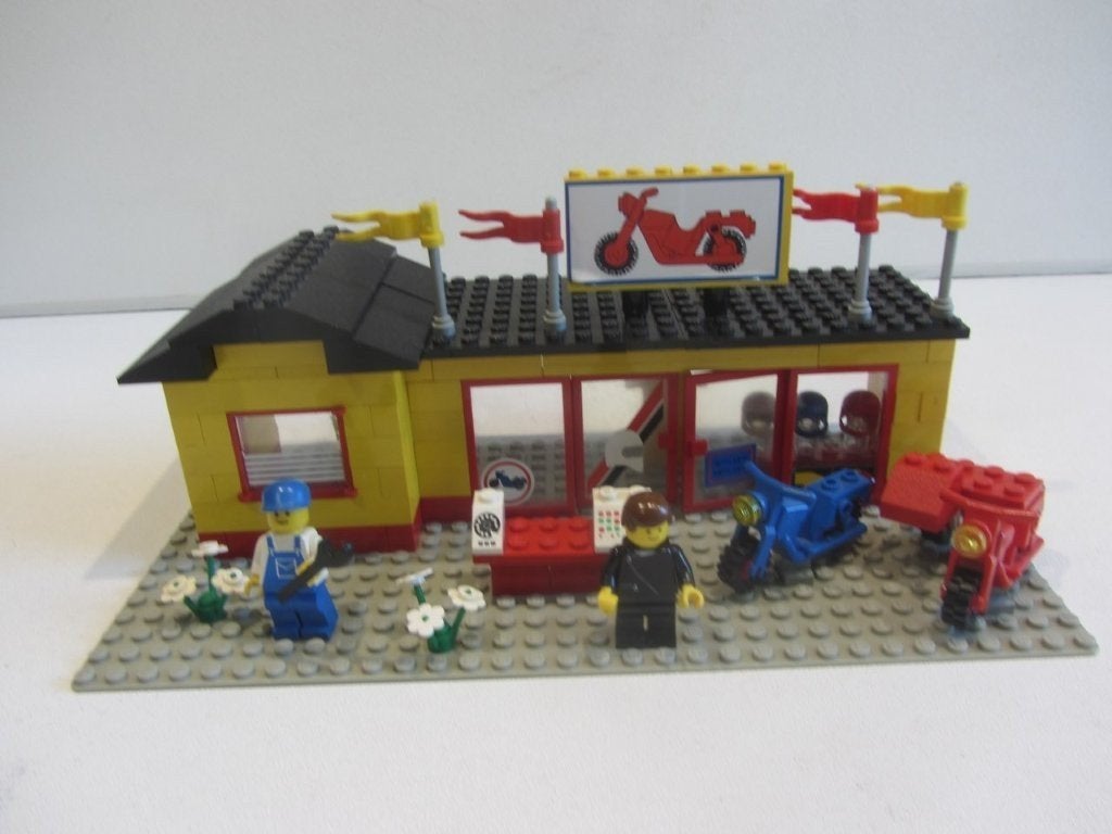 Lego vintage legoland 6373 motorwinkel, Kinderen en Baby's, Speelgoed | Duplo en Lego, Ophalen of Verzenden, Gebruikt, Inclusief minifiguren