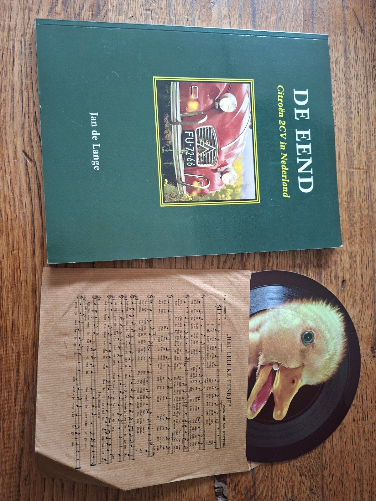 Boek: De Eend - Citroën 2CV in Nederland + single, Ophalen of Verzenden, Gelezen, Citroën, Jan de Lange