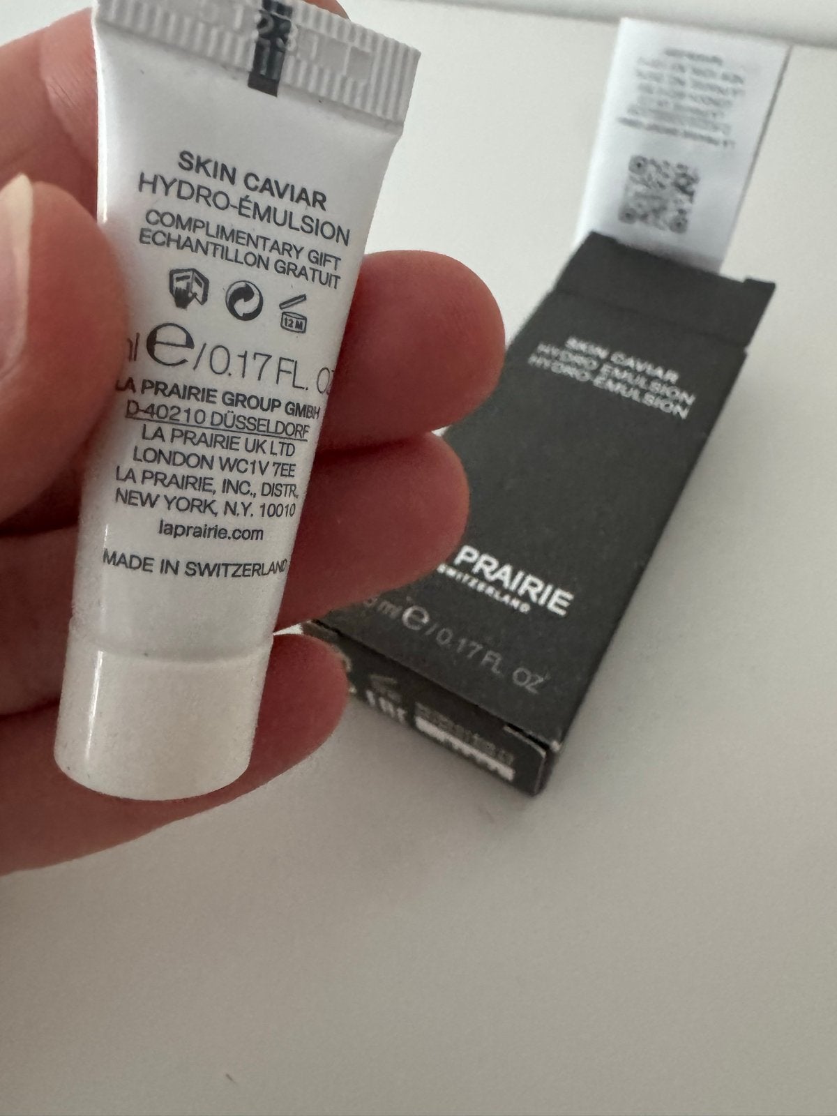 La Prairie Skin Caviar Hydro-Emulsion 5ml, Ophalen of Verzenden, Nieuw, Gehele gezicht, Verzorging