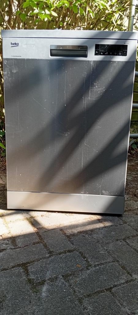 Beko vaatwasser - waterafvoerslang defect, Ophalen, 60 cm of meer, Niet werkend, 85 tot 90 cm