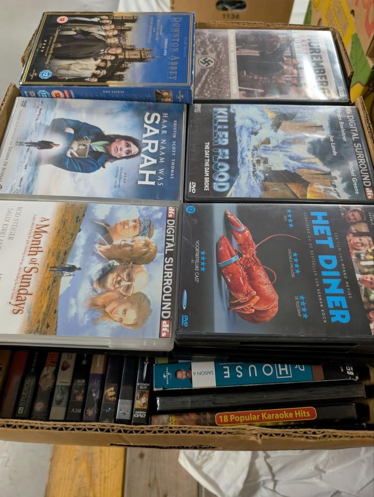 Dozen vol dvds, Alle leeftijden, Ophalen, Zo goed als nieuw, Overige genres