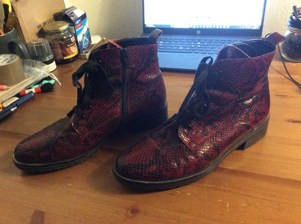 Gabor hoge schoenen rood snake-skin look maat 6 (39), Lage of Enkellaarzen, Gabor, Ophalen of Verzenden, Gedragen
