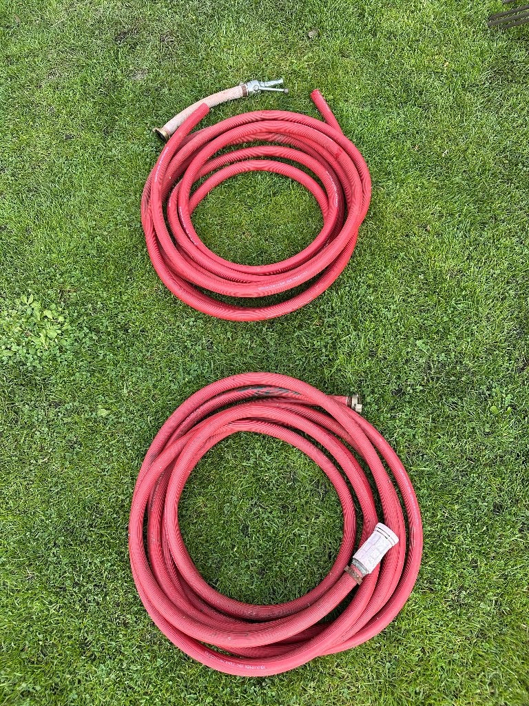 2x brandweerslangen, van 9 meter en 10 meter lang, Ophalen of Verzenden, Zo goed als nieuw, Overige typen