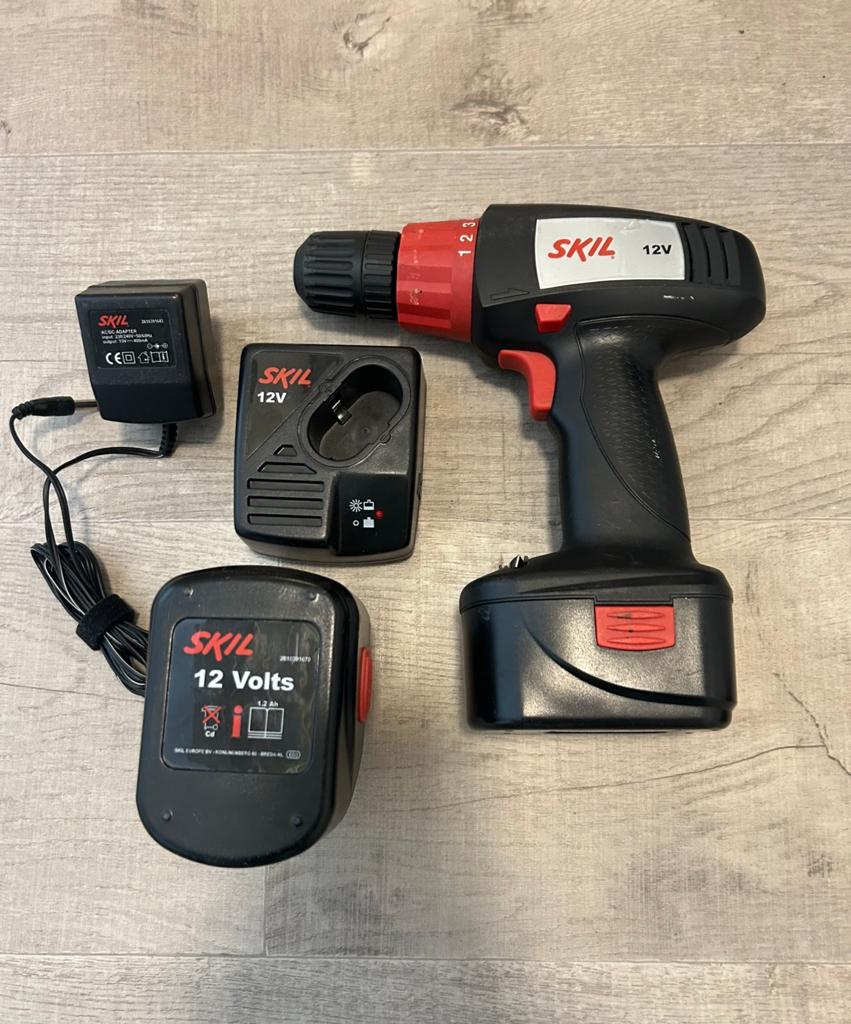 Accu Boormachine SKIL 12V, Doe-het-zelf en Verbouw, Gereedschap | Boormachines, Ophalen, Gebruikt, Boormachine