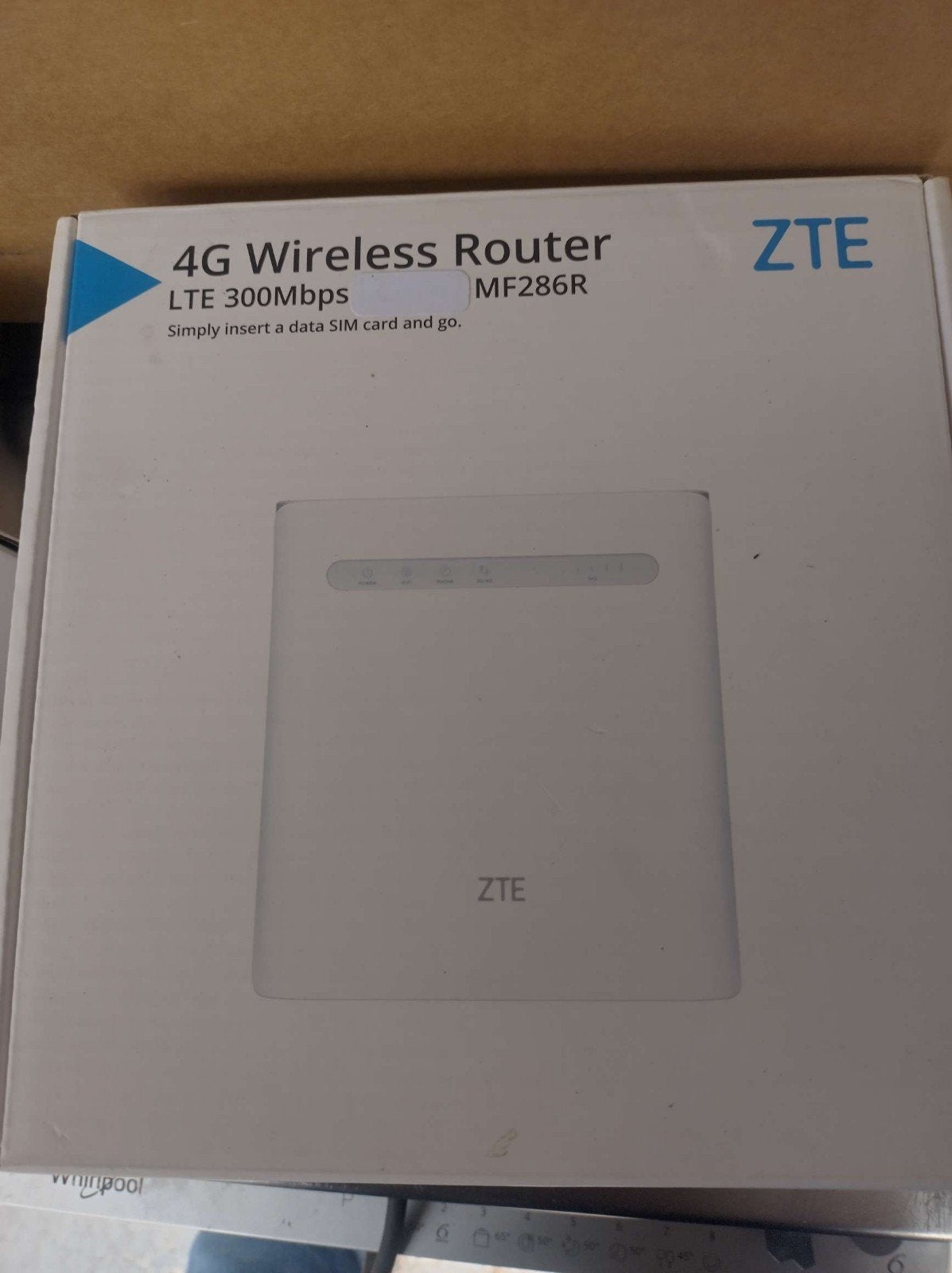 Nieuwe ZTE MF286R 4G Wireless Router LTE 300Mbps, Ophalen of Verzenden, Nieuw, Router, ZTE