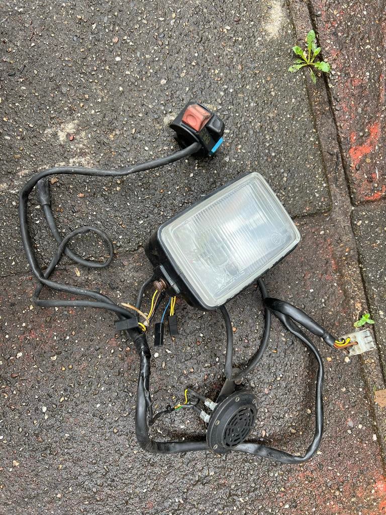 Tomos A35 onderdelen: Spanningsregelaar, Carburateur, Koplam, Ophalen, Gebruikt, Overige typen, Tomos