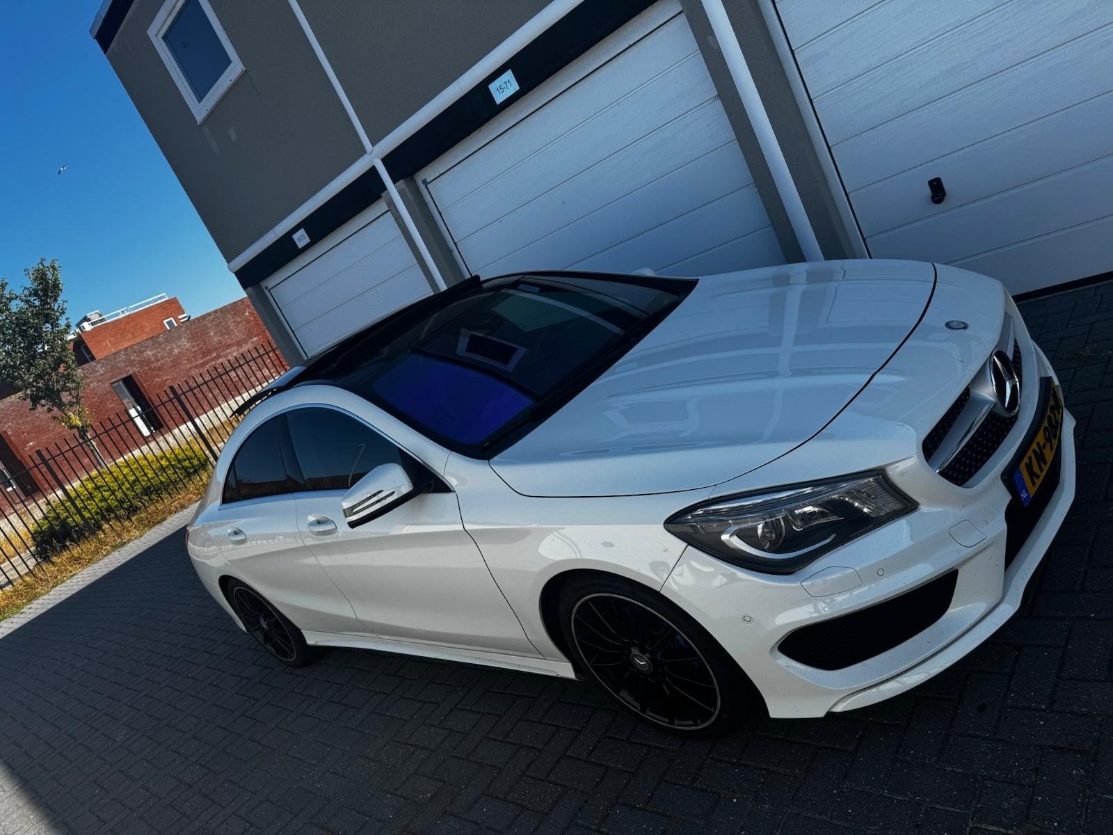Mercedes-Benz CLA 180 OrangeArt Edition, Auto's, CLA, Zwart, Wit, Particulier