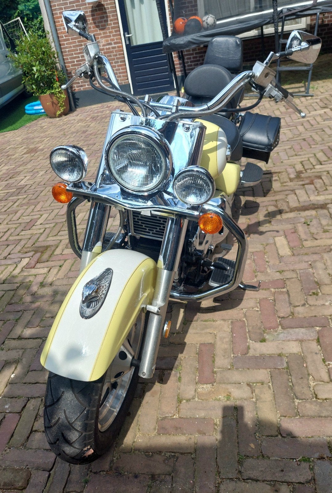 Suzuki Intruder 1500 -, Ophalen