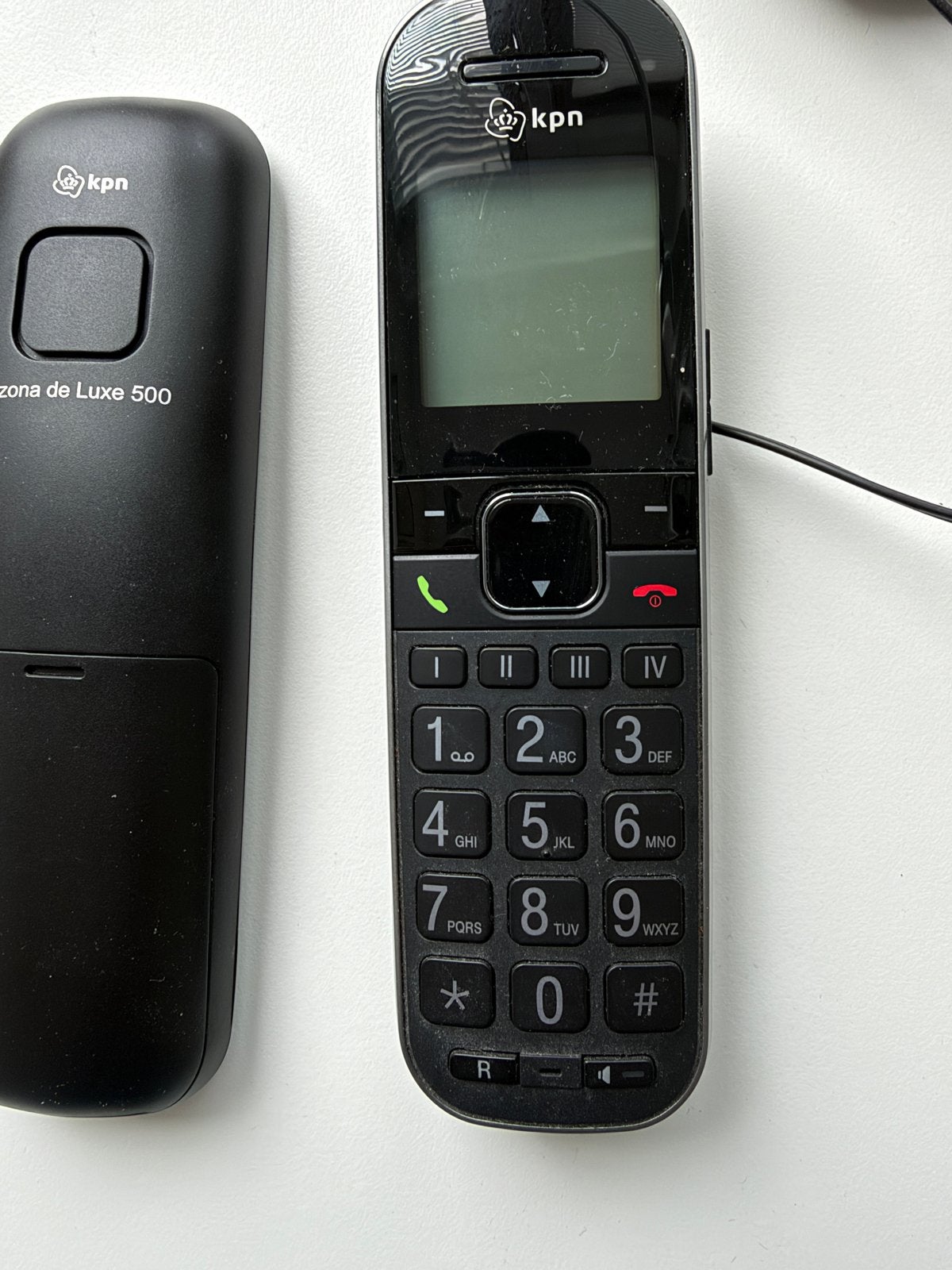 KPN Huistelefoon Set - 2 Handsets met Opladers, Ophalen of Verzenden, Gebruikt, 2 handsets