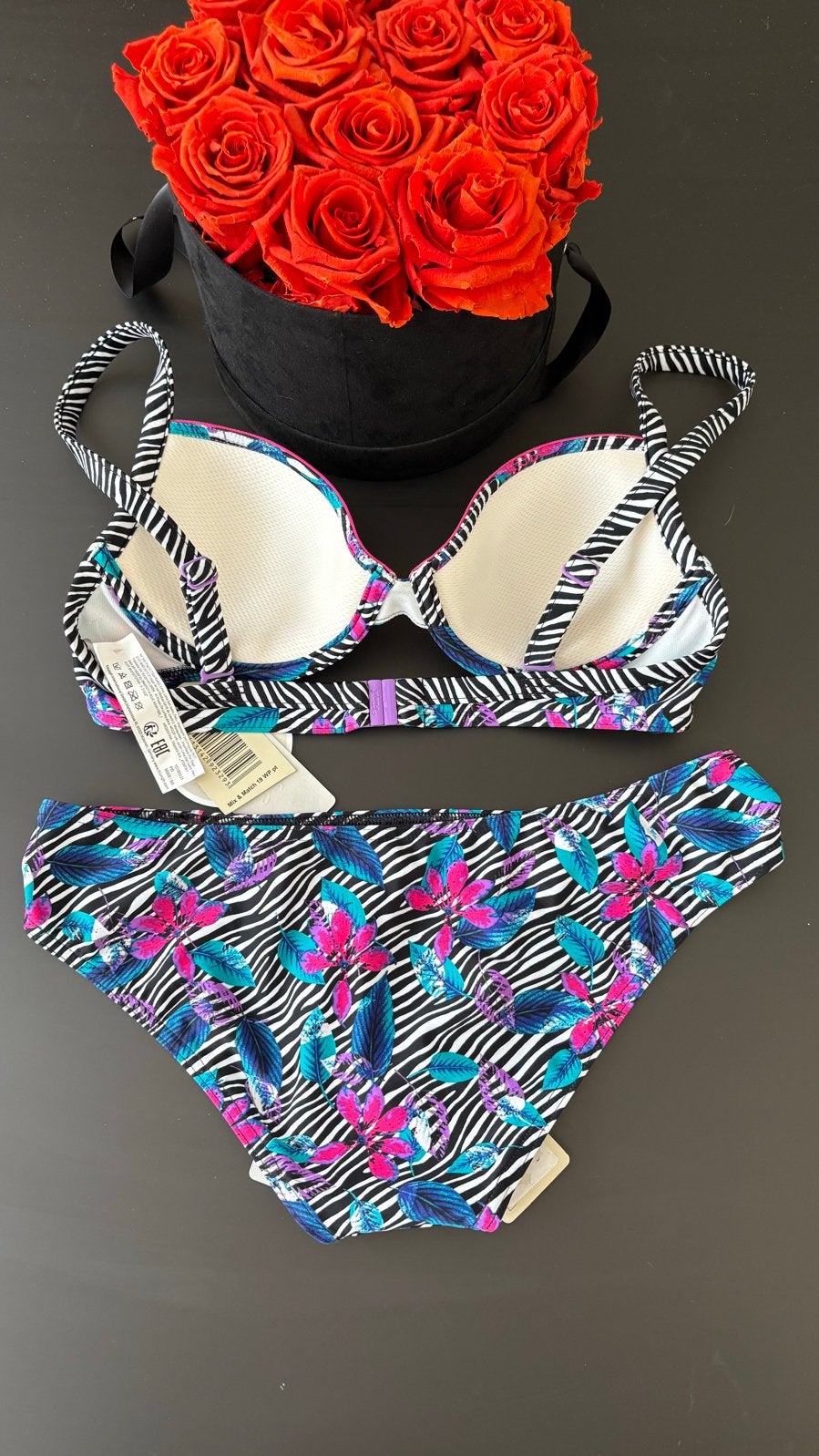 Triumph Bikini Set 36B of 36C/XS - Nieuw met labels, Verzenden, Nieuw, Meerkleurig, Bikini