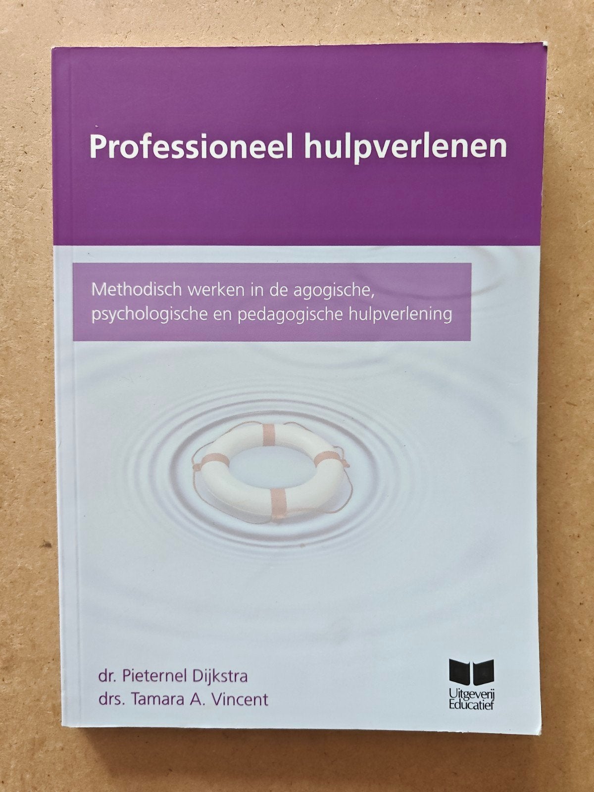Professioneel hulpverlenen - dr. Pieternel Dijkstra, Boeken, Zo goed als nieuw, HBO, Ophalen of Verzenden, Gamma