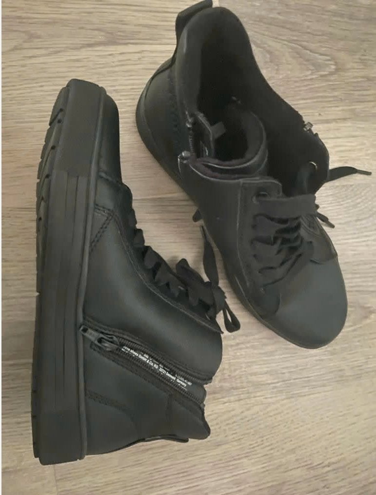 Softline 38, Kleding | Dames, Zwart, Ophalen of Verzenden, Sneakers of Gympen, Zo goed als nieuw