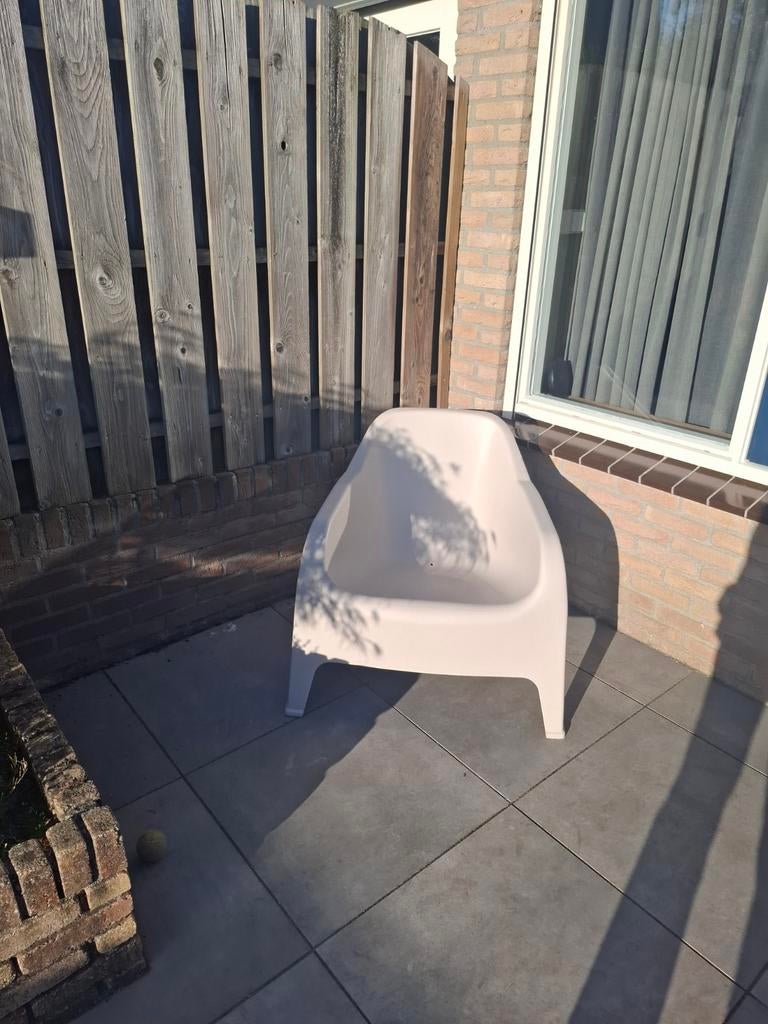 Gezocht!!! Grijze Tommy Karwei tuinstoel, Ophalen, Gebruikt, Kunststof