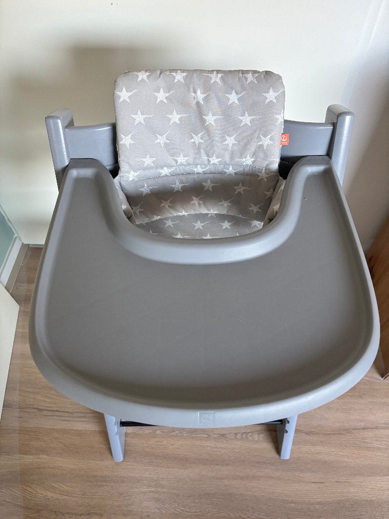 Stokke Tripp Trapp kinderstoel grijs – compleet  en ZGAN, Ophalen, Zo goed als nieuw, Meegroeistoel