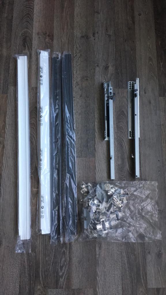 IKEA GODMORGON Bevestigingsset voor lades en deuren, Huis en Inrichting, Badkamer | Badkamermeubels, Ophalen of Verzenden, Nieuw