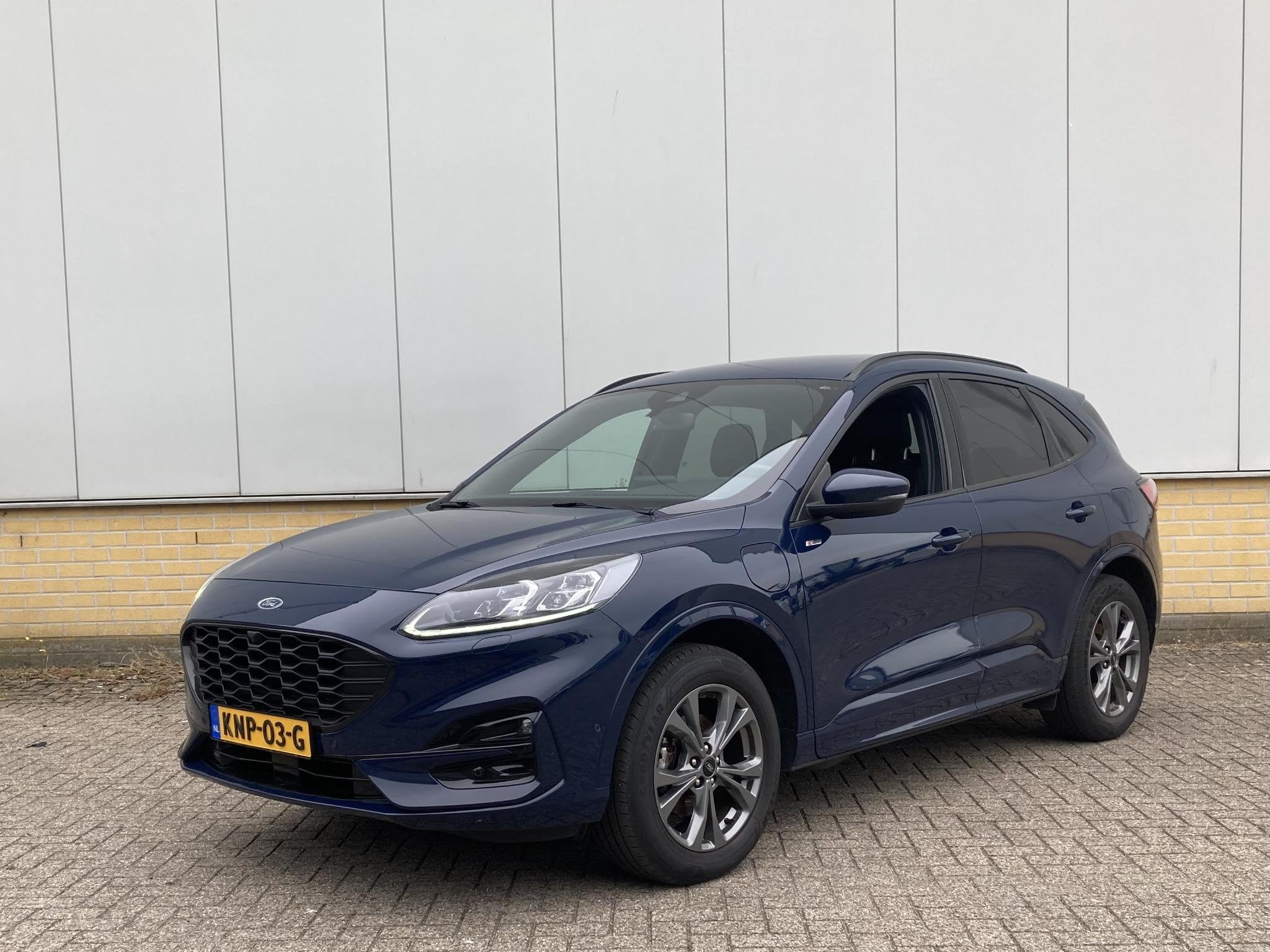 Ford Kuga 2.5 PHEV 225 pk ST-Line X BLISS - Voorruitverwarmi, Auto's, 14 kWh, Gebruikt, 4 cilinders, Blauw