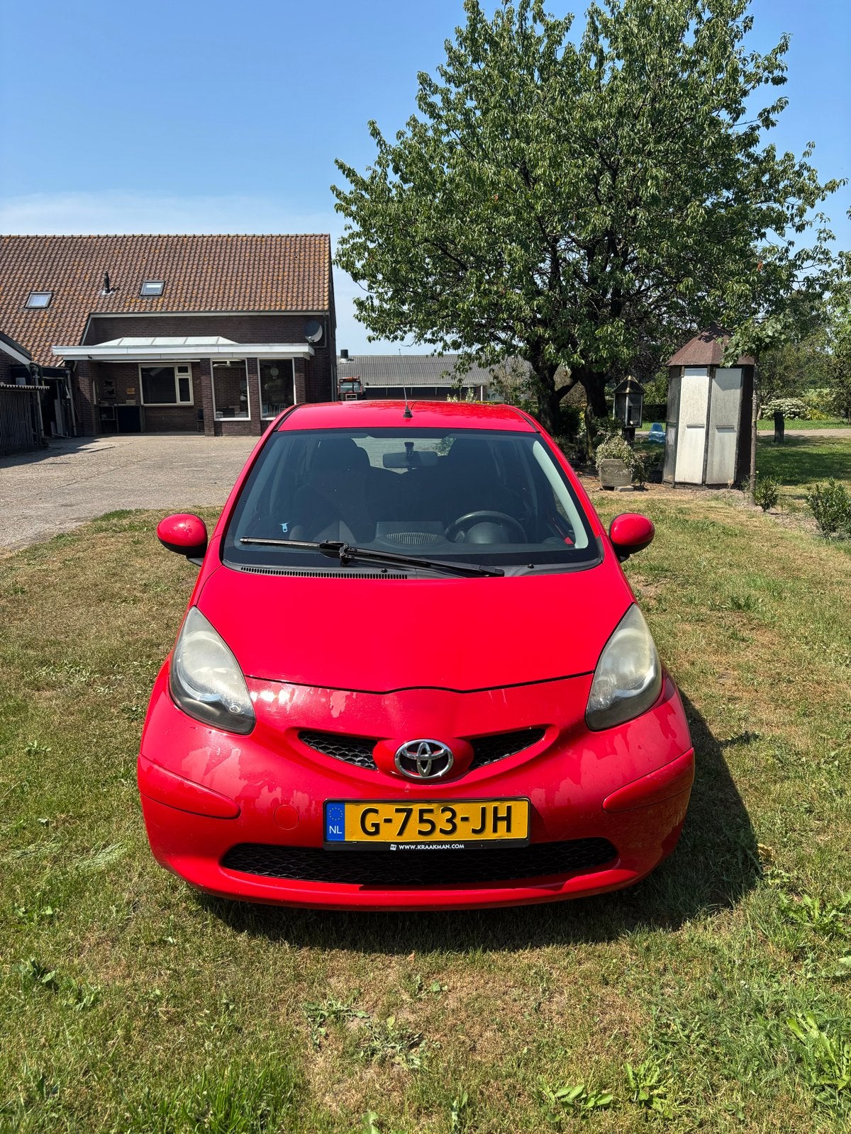 Toyota Aygo 1.0 12V Vvt-i 5DRS 2007 Rood, Voorwielaandrijving, 4 stoelen, 68 pk, Handgeschakeld