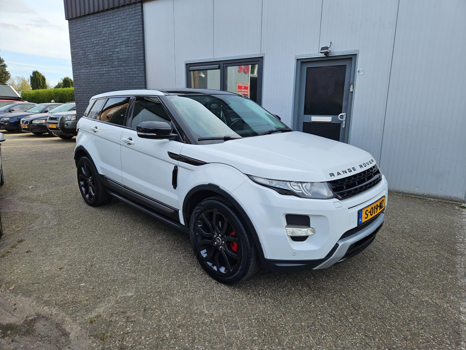 Land Rover Range Rover Evoque 2.2 eD4 2WD Pure Navi Cam, Auto's, Land Rover, Voorwielaandrijving, Euro 5, Gebruikt, Zwart