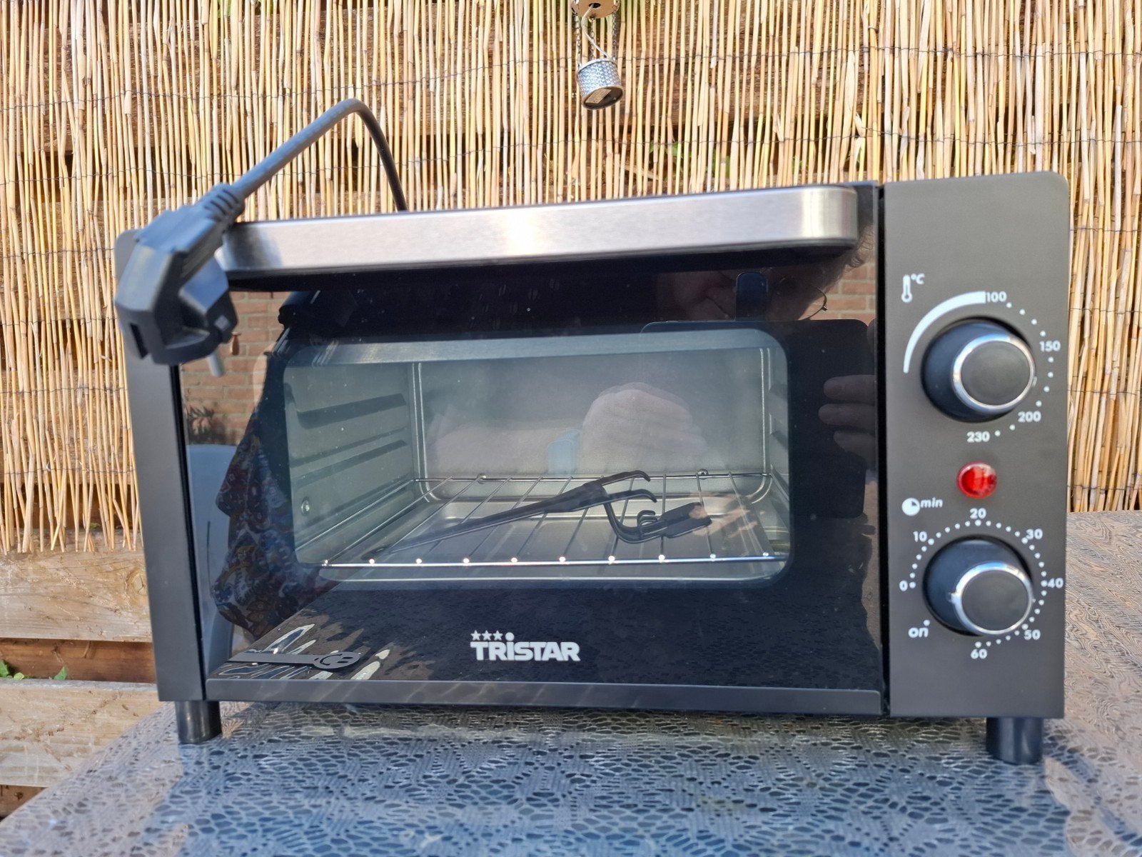 Foto 2 van Tristar Mini-oven - Compact en veelzijdig