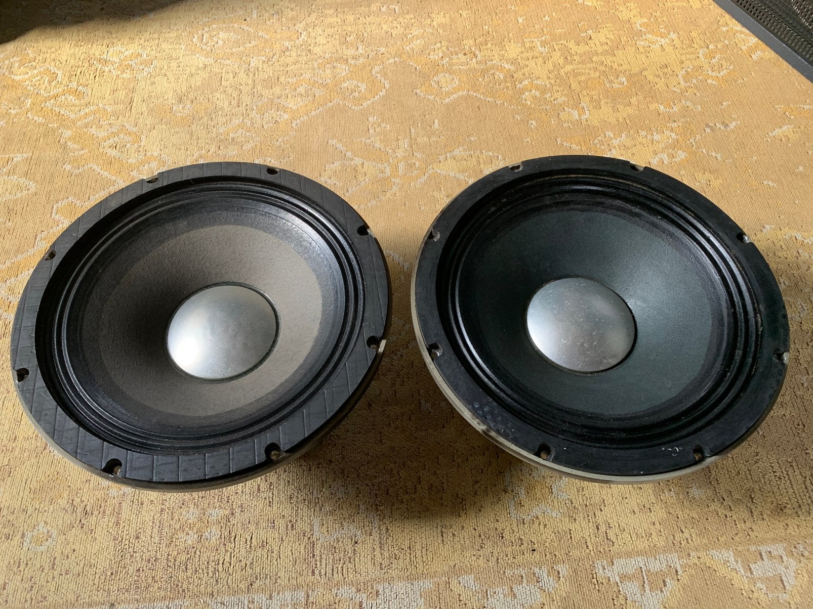 Net Paar 12” Speakers ROLAND C-2030, Audio, Tv en Foto, Luidsprekers, Speakerset, Ophalen of Verzenden, Zo goed als nieuw, Basreflex