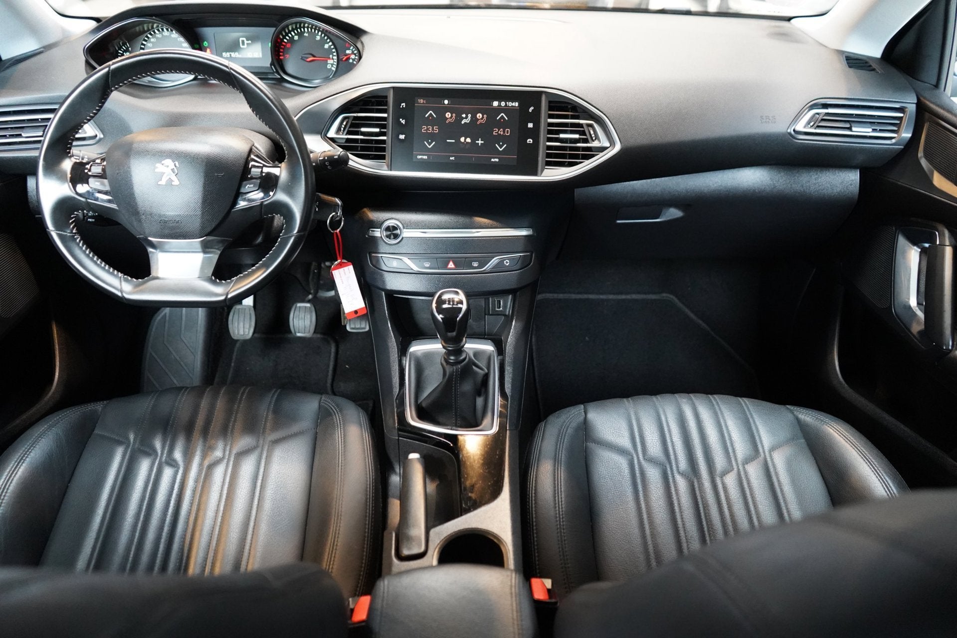 Peugeot 308 SW 1.2 PureTech Active | PDC | CRUISE | AIRCO |, Voorwielaandrijving, Gebruikt, Euro 6, 1199 cc