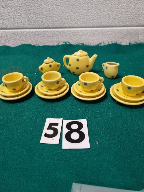 Mini servies geel met stippen, Ophalen of Verzenden