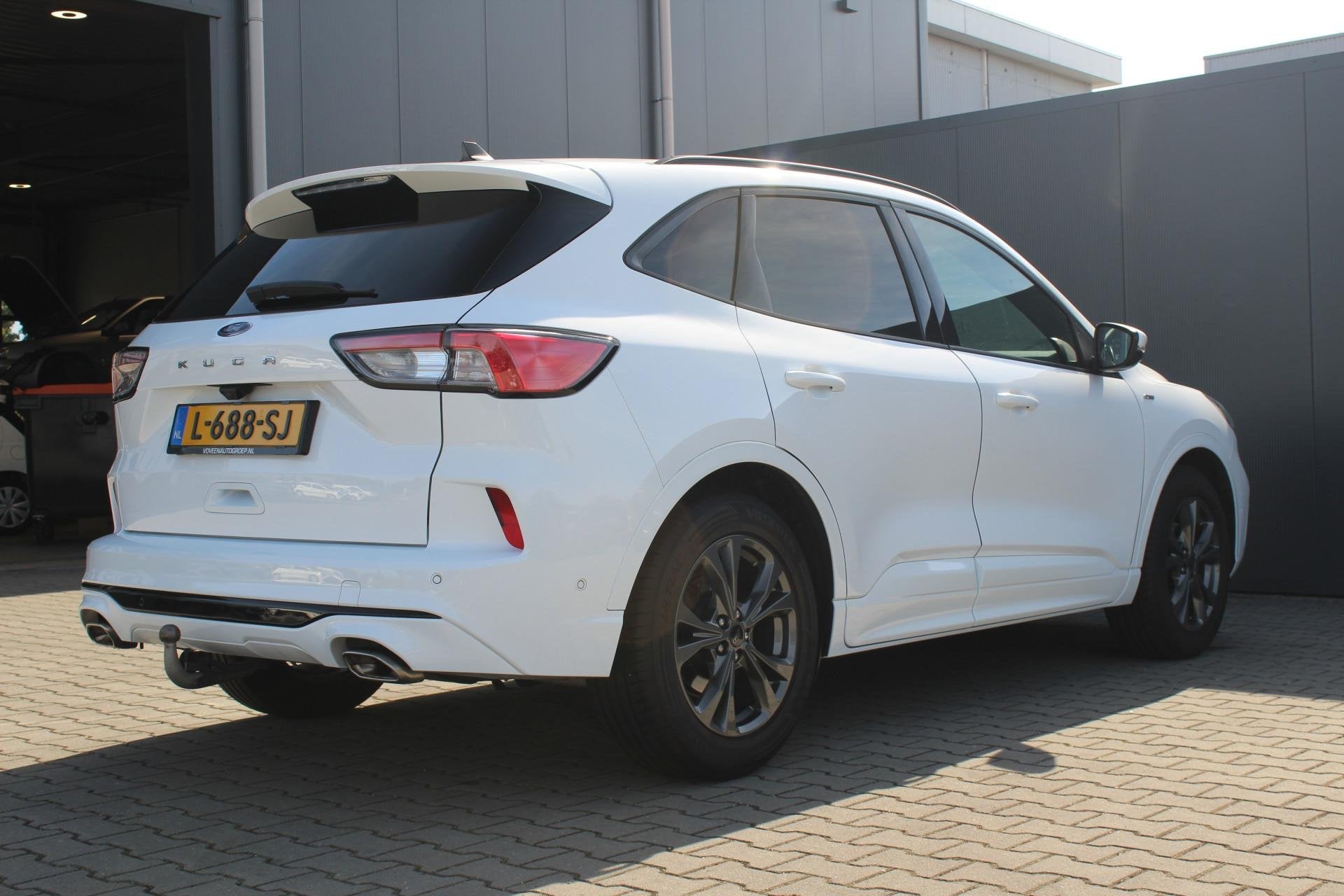 Ford Kuga 1.5 EcoBoost ST-Line X | Incl. 12 maanden Garantie, Auto's, Voorwielaandrijving, 150 pk, Wit, Bedrijf