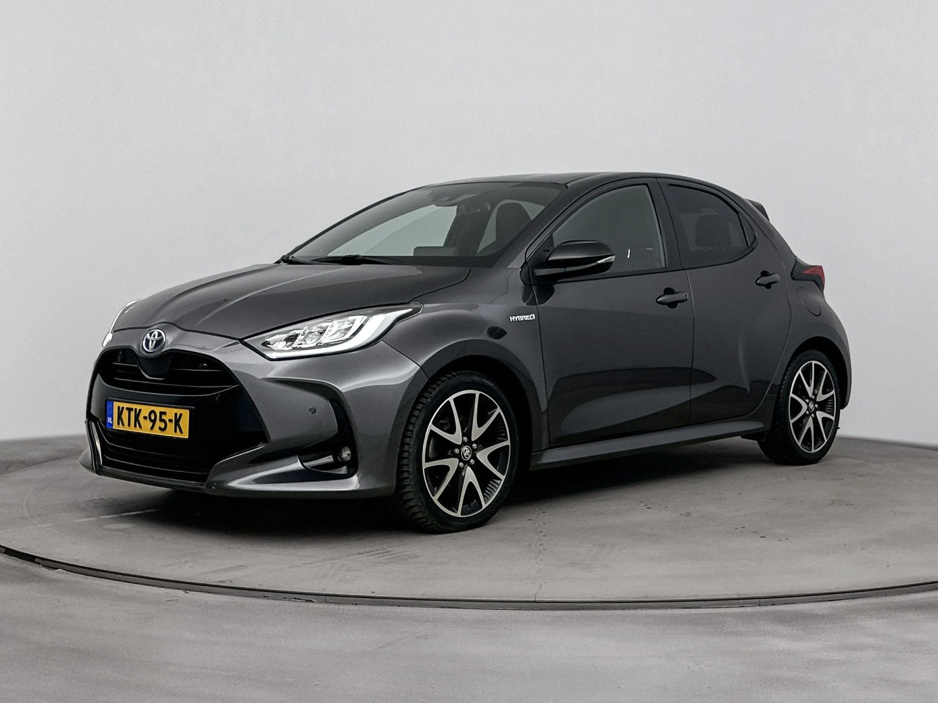 Toyota Yaris 1.5 Hybrid Executive (bj 2021, automaat)