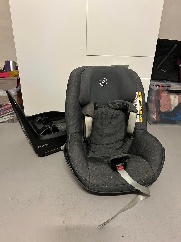 Maxi Cosi Pearl Pro + Maxi Cosy Isofix 2wayFix, Ophalen, Gebruikt, 9 t/m 18 kg, Isofix