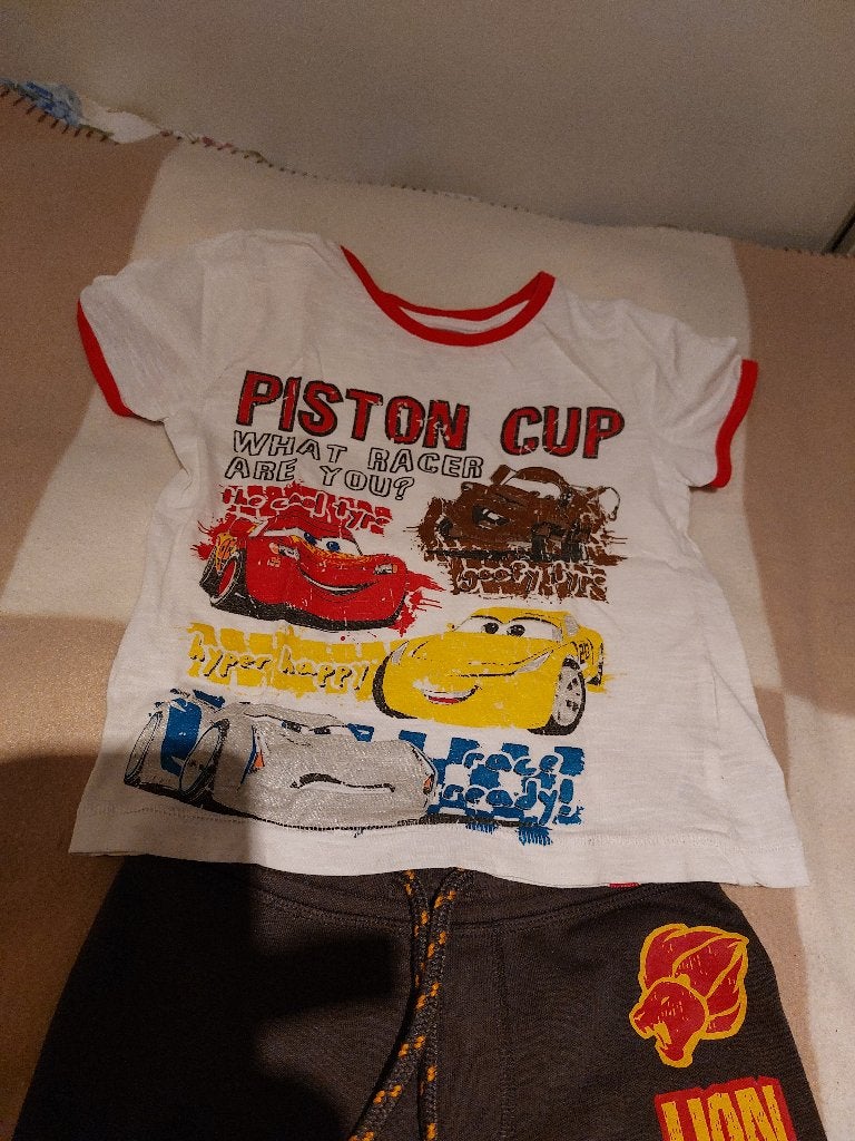 kort broekje bruin en T shirt korte mouw Cars mt.104, lees, Kinderen en Baby's, Gebruikt, Ophalen of Verzenden, Setje, Cars