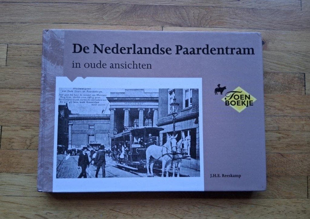 De Nederlandse paardentram in oude ansichten
Toen boekje

Ou, Boeken, Ophalen of Verzenden, Zo goed als nieuw