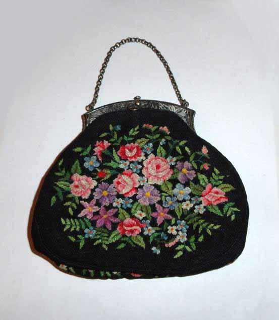 Tas Zilveren antiek Beurs beugeltas geborduurd petit point, Verzenden, Zilver