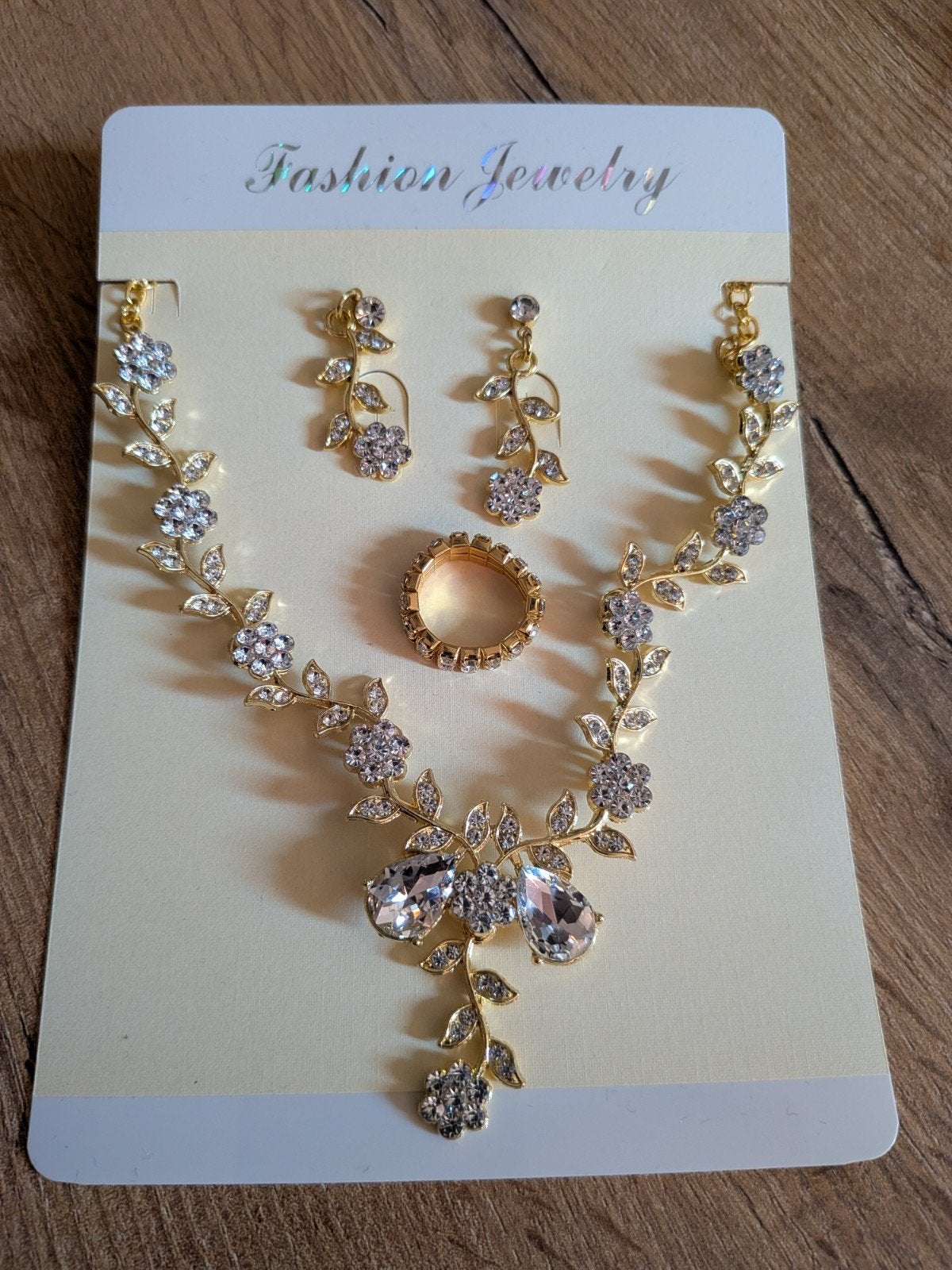 Sieradensetjes & haaraccessoires bruiloft, Overige materialen, Met strass, Nieuw, Ophalen of Verzenden