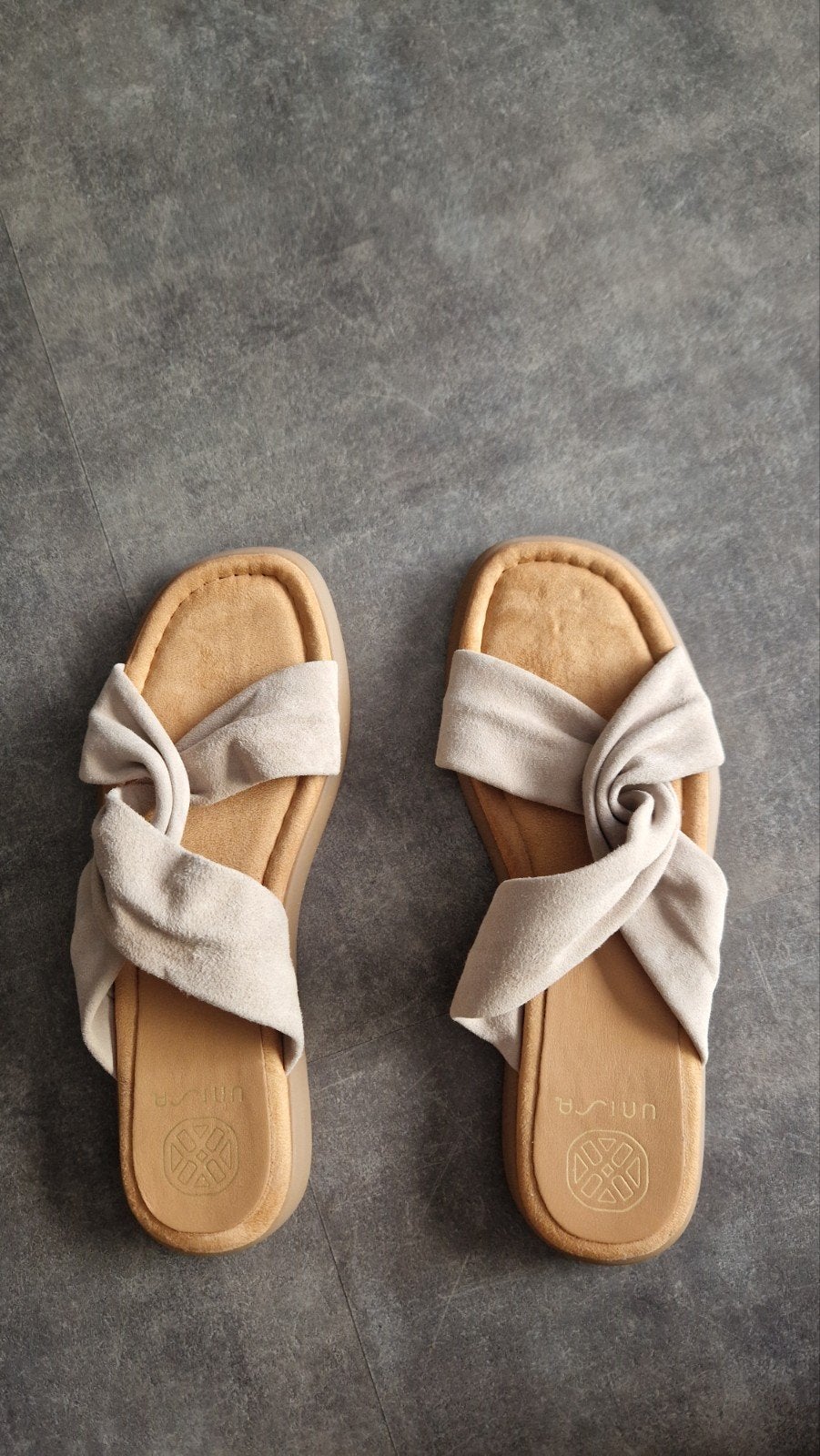Unisa sandalen maat 39, Ophalen, Beige, Sandalen of Muiltjes, Zo goed als nieuw