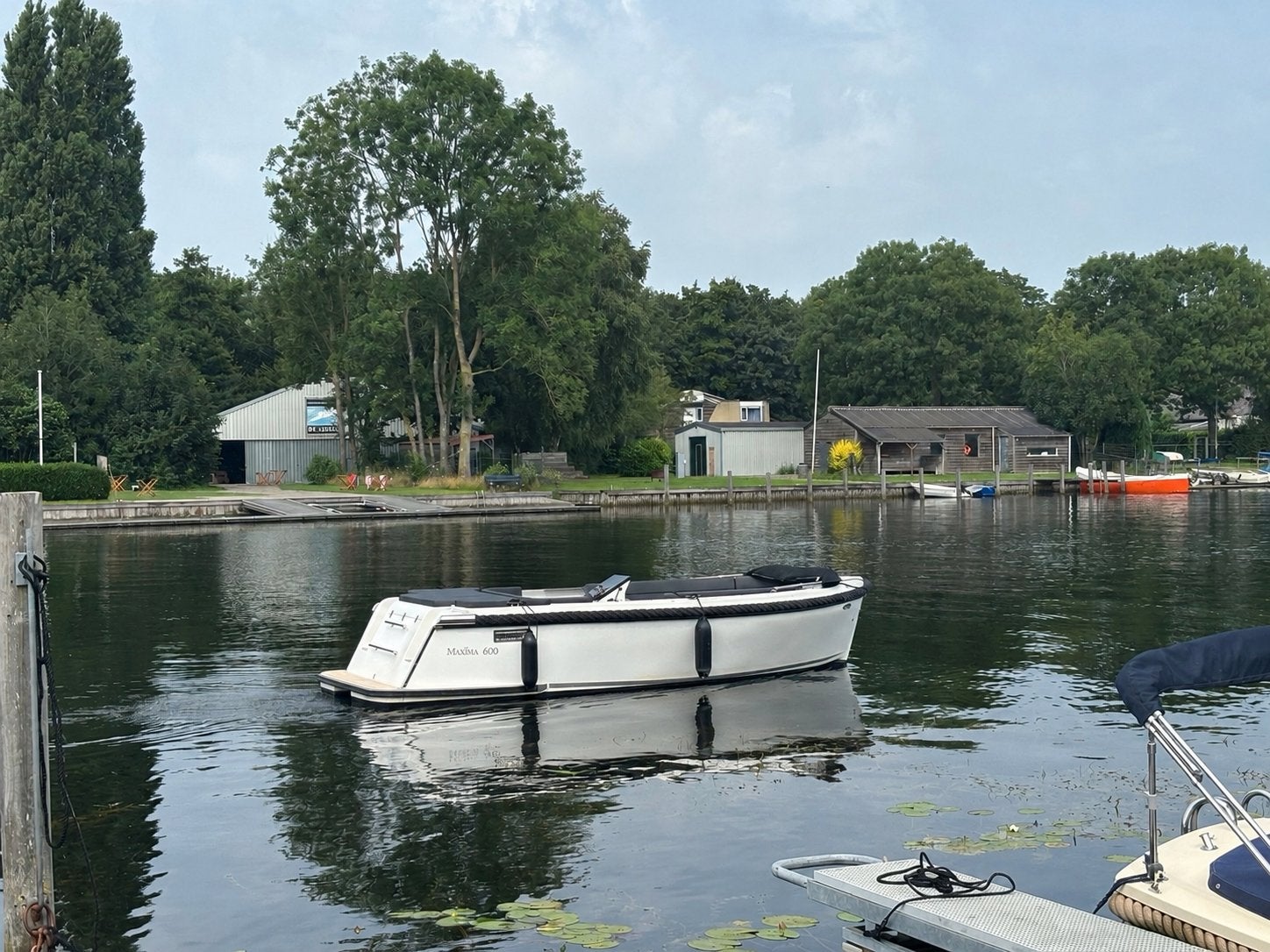 Maxima 600 Tender 2021 | Honda 20 PK | 1e eigenaar, Buitenboordmotor, Tender, Polyester, Zonnedek