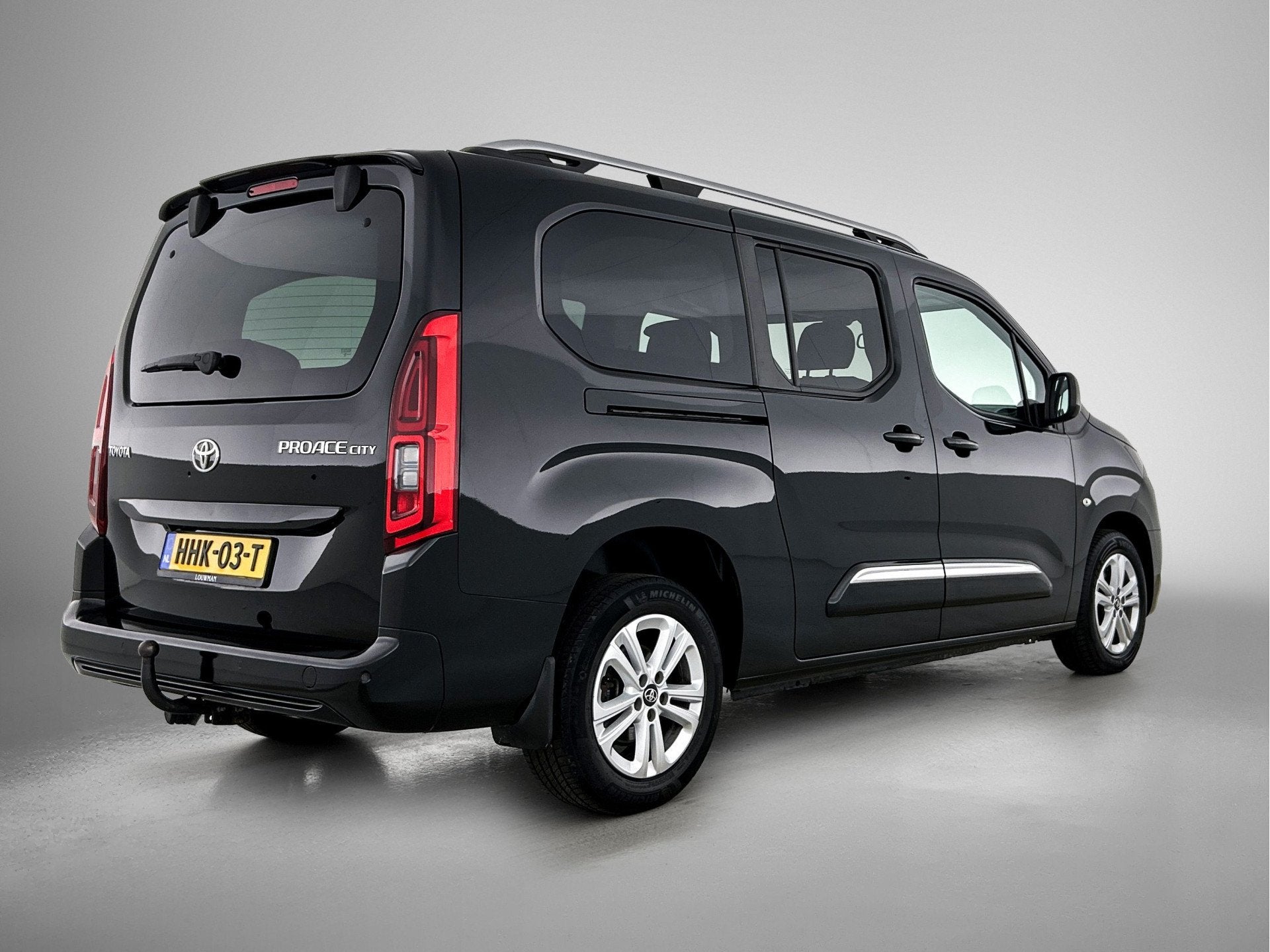 Toyota PROACE CITY Verso 1.2 Turbo Professional Long 7p. | 7, Auto's, Toyota, 12 maanden, Gebruikt, Euro 6, 7 stoelen