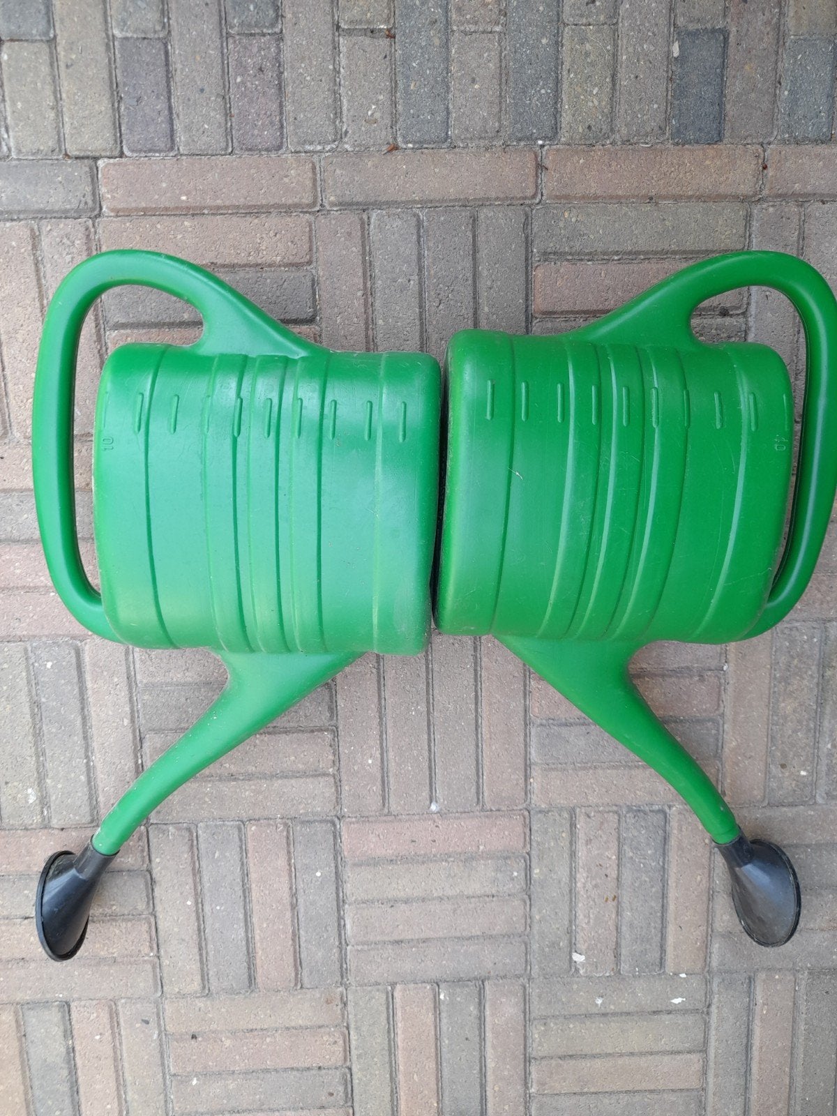 2x 10 liter kunststof watergieters, Tuin en Terras, Gieters, Ophalen, Zo goed als nieuw, Kunststof