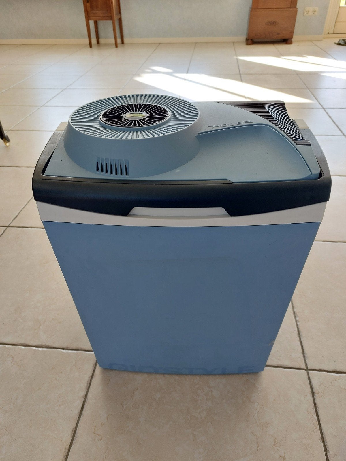 Koelbox, Caravans en Kamperen, Ophalen, Zo goed als nieuw, Elektrisch