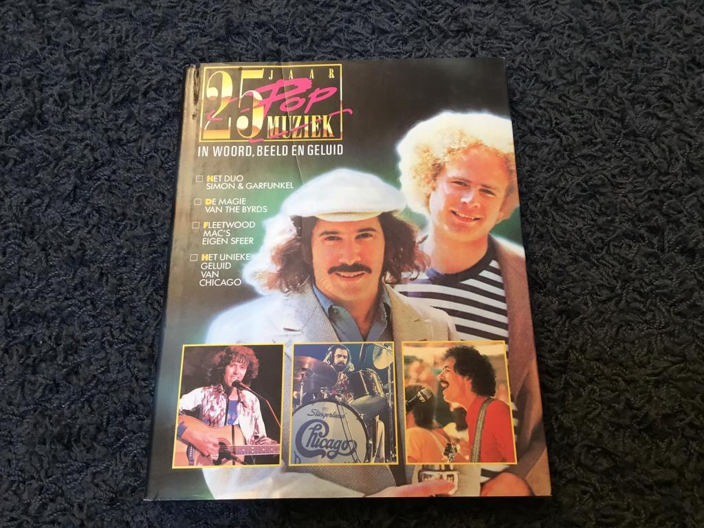 25 jaar Popmuziek, Boeken, Ophalen of Verzenden, Zo goed als nieuw