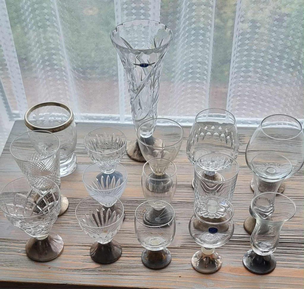 Oude geslepen kristal met zilver voet samen 16 stuks., Ophalen