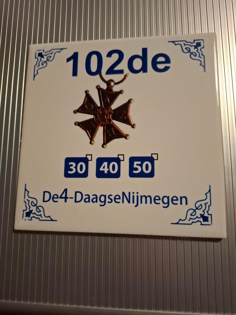 Tegel 102e vierdaagse 2018, Verzamelen, Ophalen of Verzenden, Landmacht, Nederland