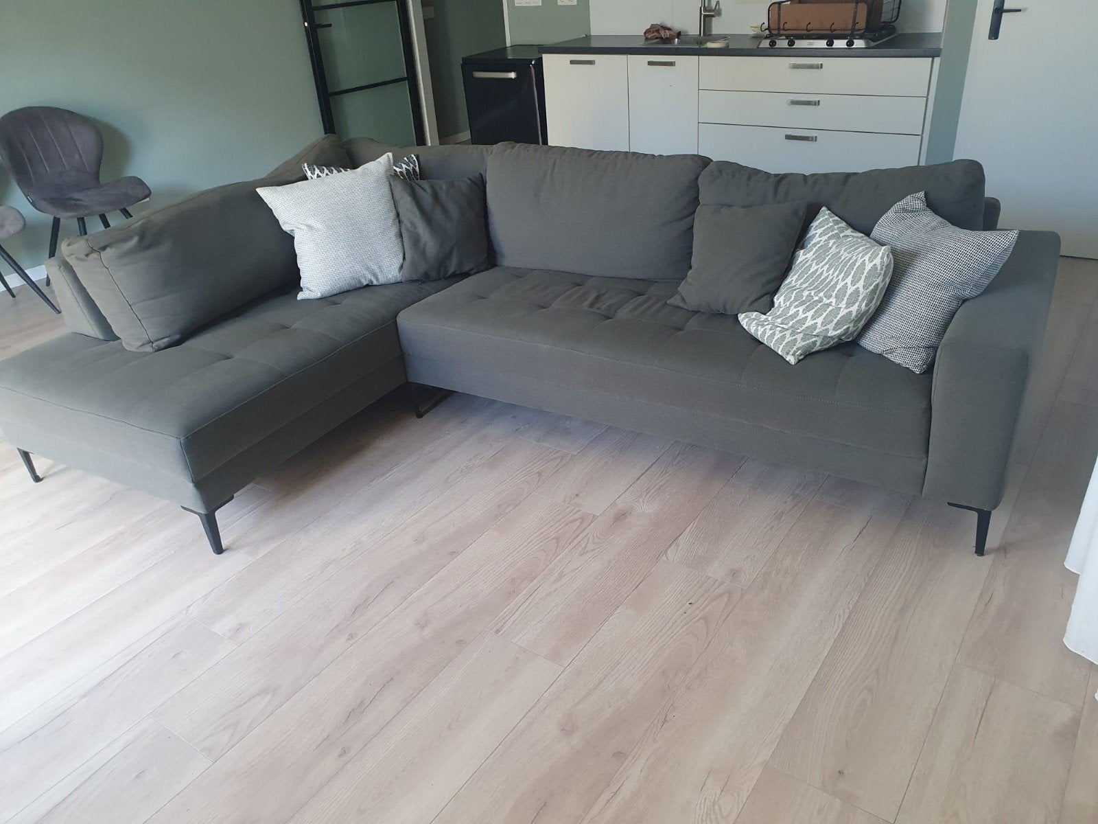 Goossens Hoekbank - Zo goed als nieuw, Ophalen, 250 tot 300 cm, Modern en comfortabel, 100 tot 125 cm