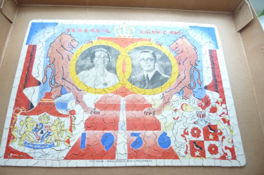 UNIEK ORG.DOOS 360DEELTJES 1936 JULIANA BERNHARD KON. HUIS, Antiek en Kunst, Verzenden