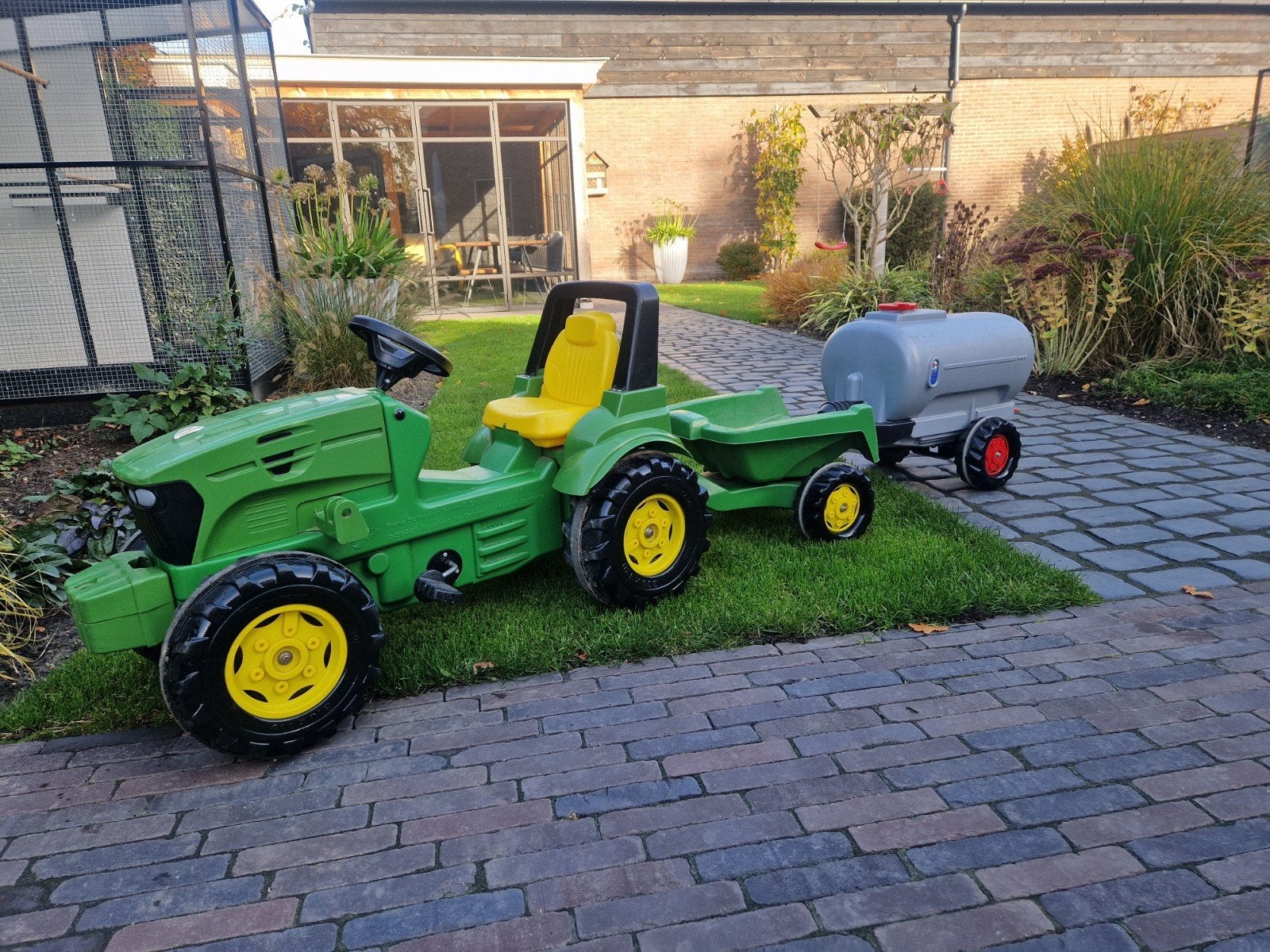 trap trekker met kiepkar en giertank, Kinderen en Baby's, Speelgoed | Speelgoedvoertuigen, Ophalen