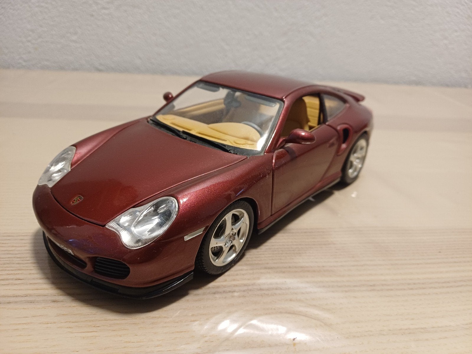 Porsche 996 Turbo 1999 - Bburago Schaal 1:18, Ophalen of Verzenden, Gebruikt, Auto, Bburago