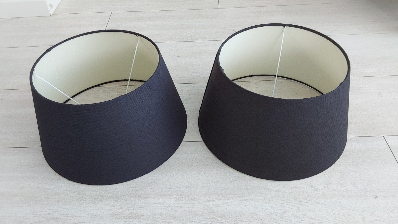 Set van 2 zwarte lampenkappen 40x30x21 cm, Ophalen, Tafellamp, Rond, Zo goed als nieuw