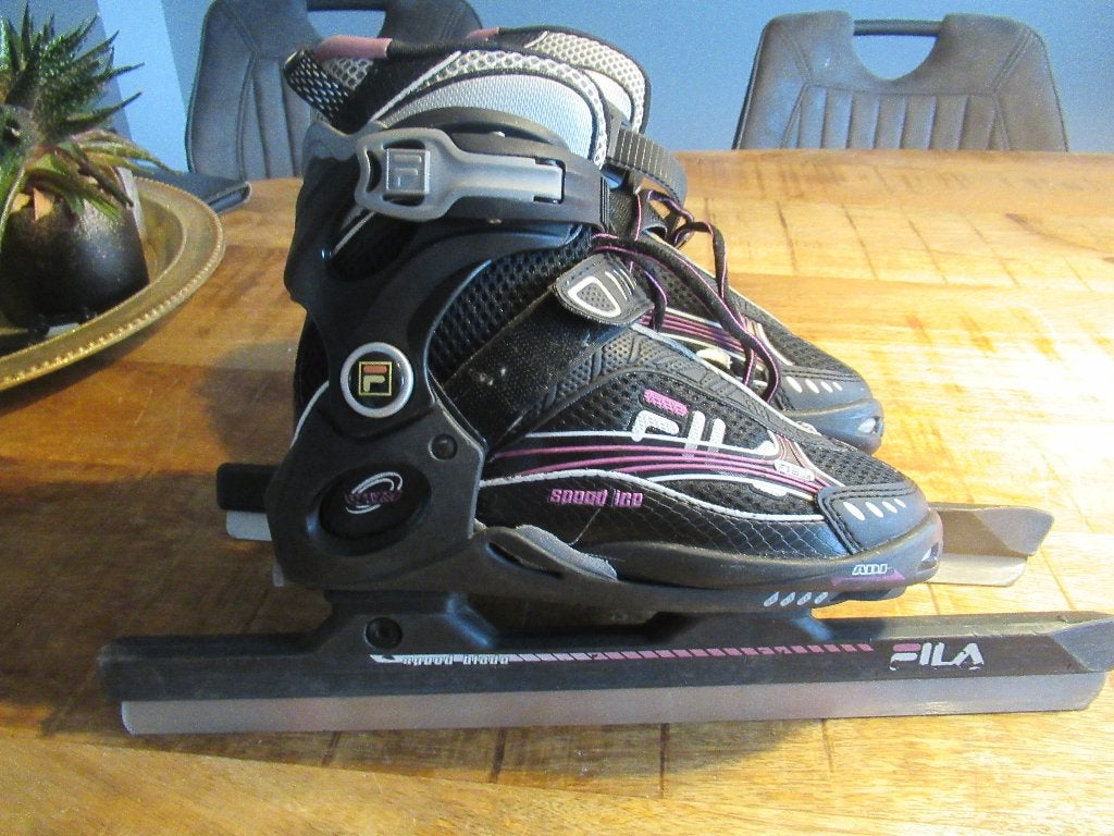 ZGAN Fila verstelbaar combinoren schaatsen maat 32 33 34 35, Overige merken, Combinoren, Ophalen of Verzenden, Zo goed als nieuw