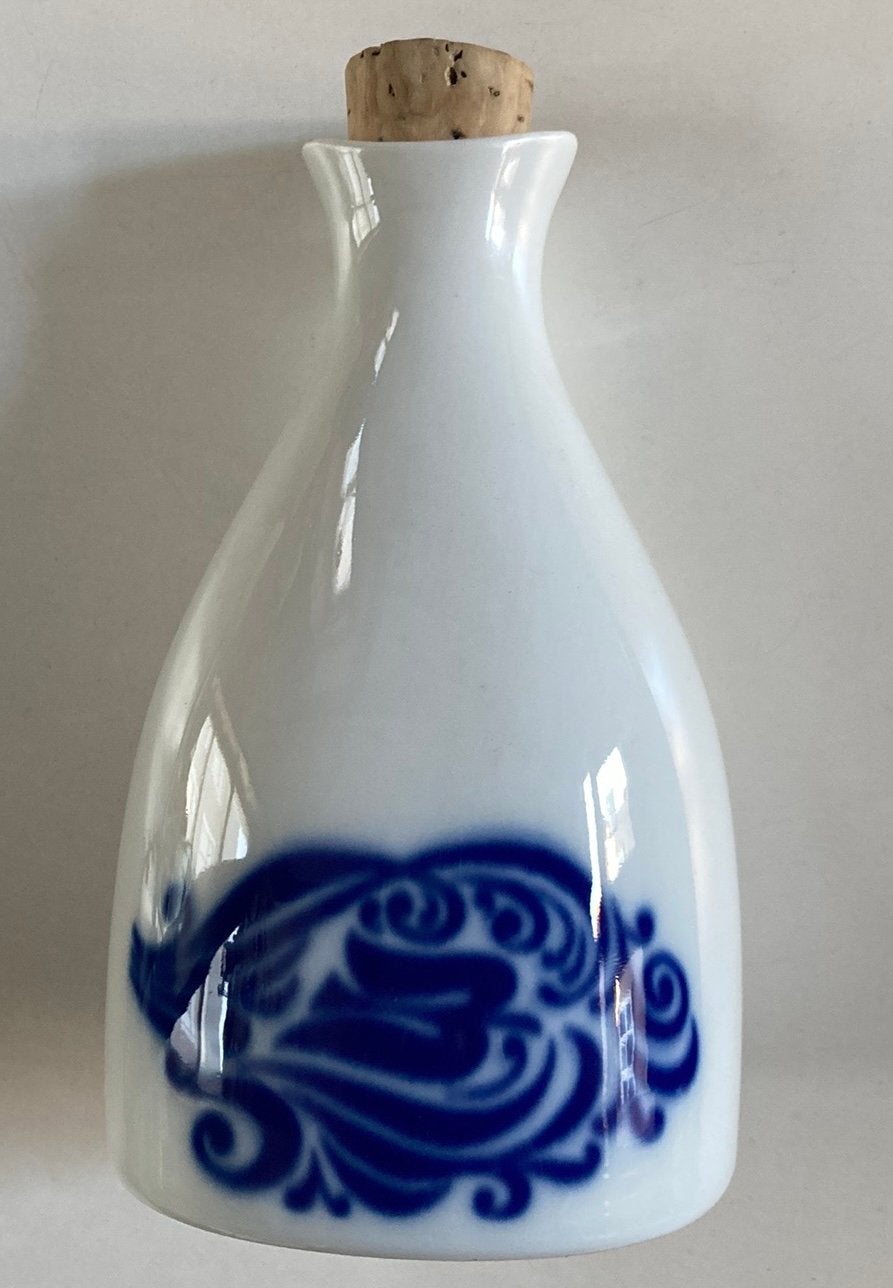 Vintage Porsgrund Norway Pinda ShakerJar Porcelain Blue Bird, Ophalen