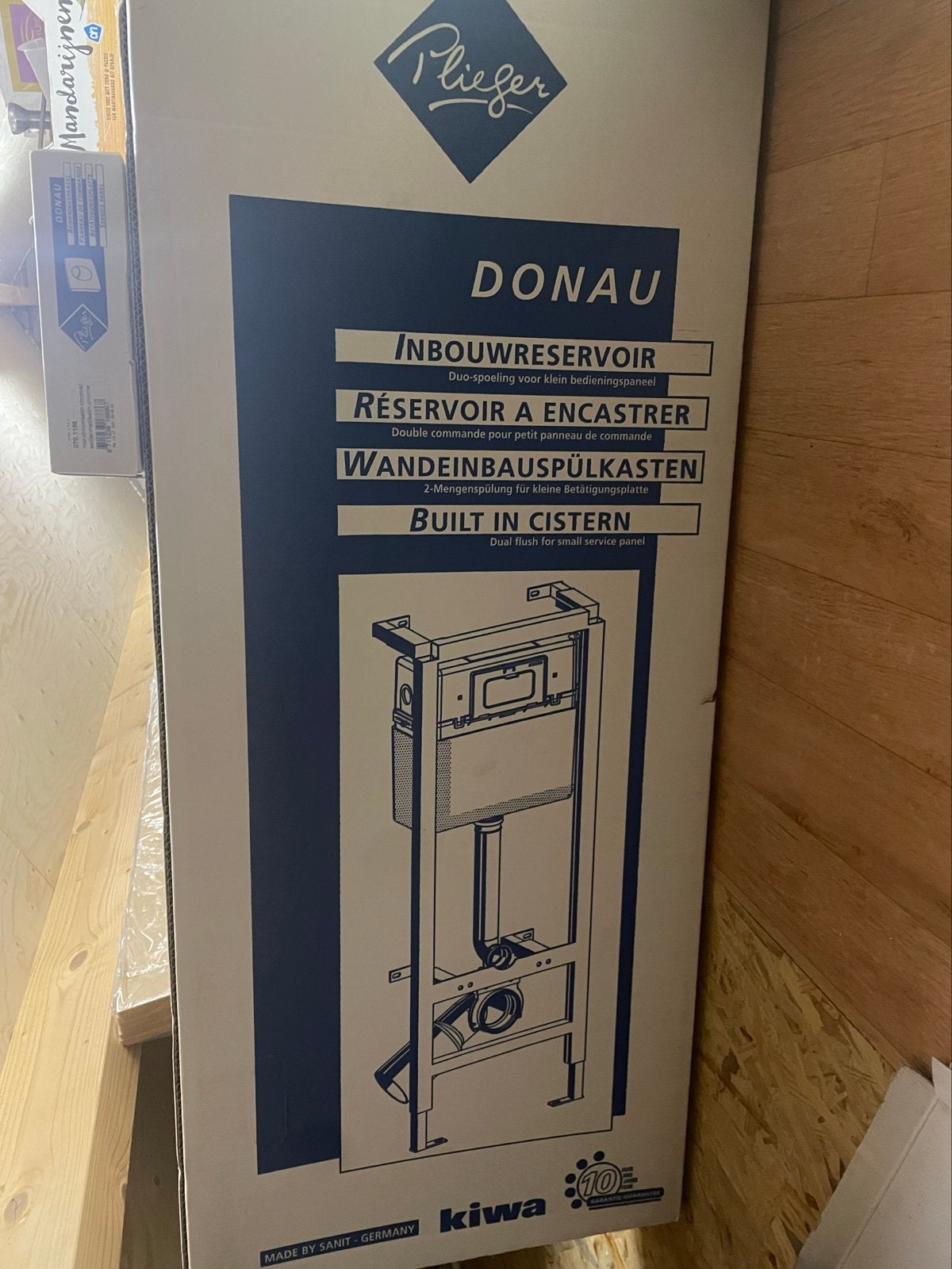 Nieuw Plieger Donau inbouwreservoir en Sphinx Cannes toilet, Ophalen, Nieuw, Toilet